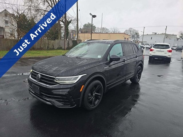 2023 Volkswagen Tiguan SE R-Line Black
