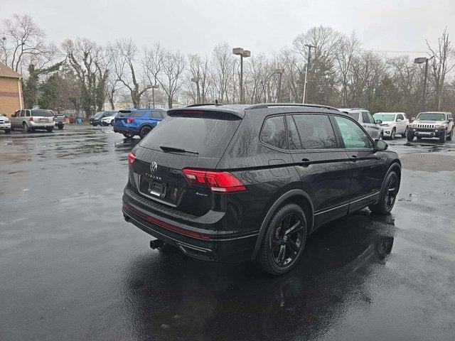 2023 Volkswagen Tiguan SE R-Line Black