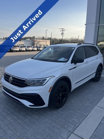 2023 Volkswagen Tiguan SE R-Line Black