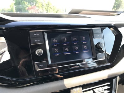 2024 Volkswagen Taos S