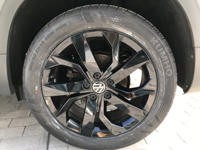 2022 Volkswagen Taos SE