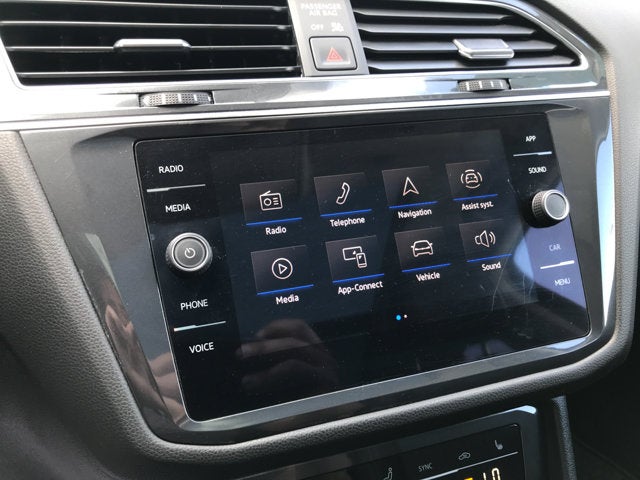 2023 Volkswagen Tiguan SE