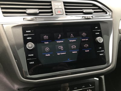 2023 Volkswagen Tiguan SE