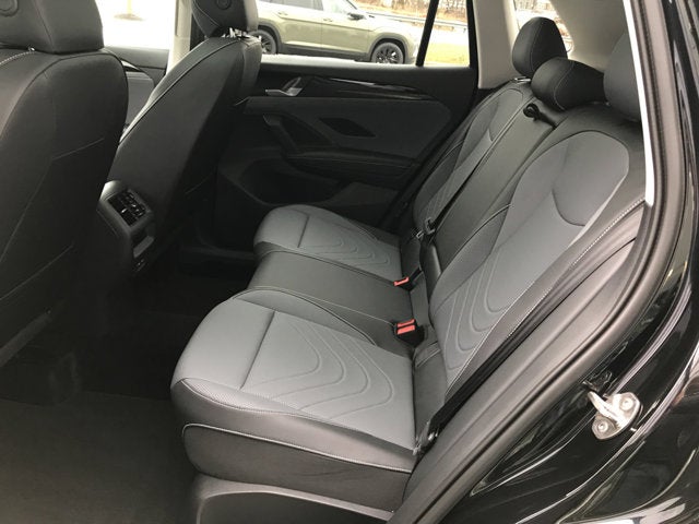 2025 Volkswagen Tiguan SE