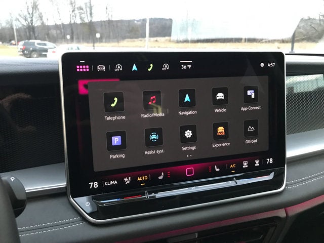 2025 Volkswagen Tiguan SE