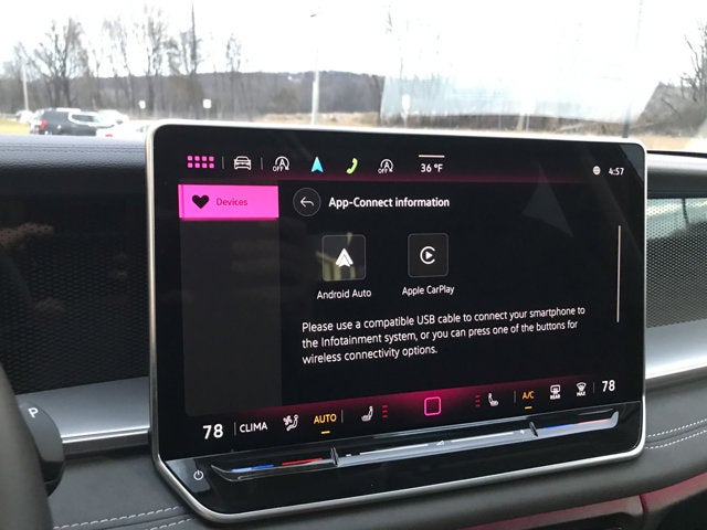 2025 Volkswagen Tiguan SE