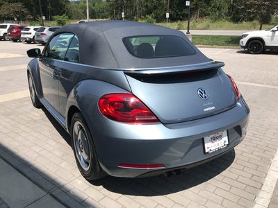 2016 Volkswagen Beetle Convertible 1.8T Denim