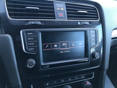 2017 Volkswagen Golf GTI S