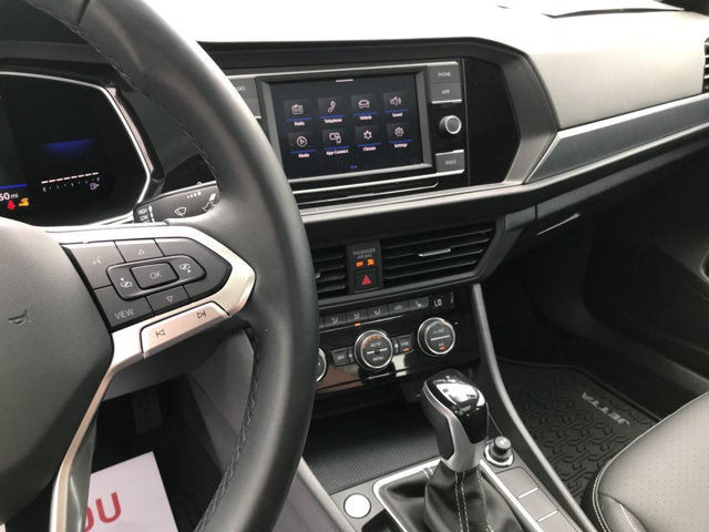 2022 Volkswagen Jetta SE