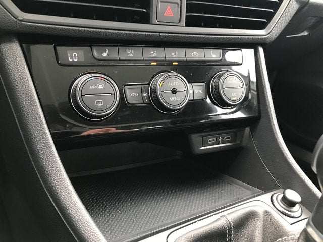 2023 Volkswagen Jetta SE