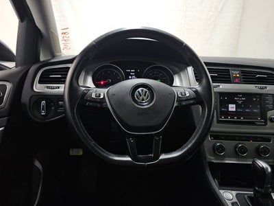 2016 Volkswagen Golf SportWagen Base