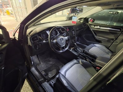 2015 Volkswagen Golf SportWagen TDI SEL