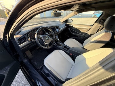 2019 Volkswagen Jetta R-Line