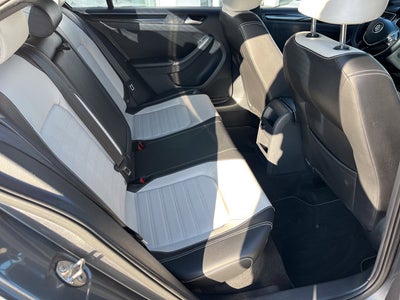 2015 Volkswagen Jetta 1.8T Sport