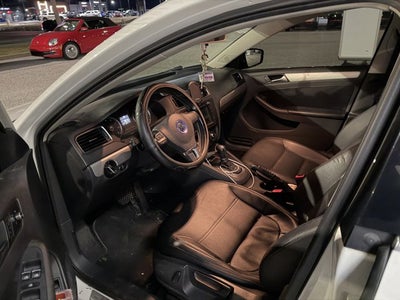 2013 Volkswagen Jetta SE w/Convenience/Sunroof