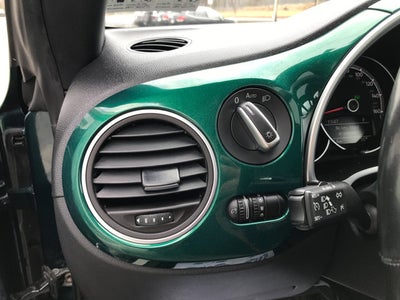 2018 Volkswagen Beetle SE