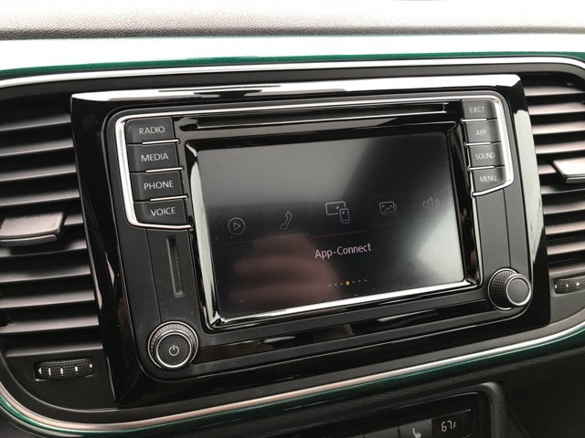 2018 Volkswagen Beetle SE