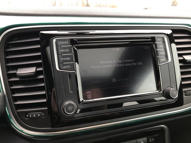 2018 Volkswagen Beetle SE