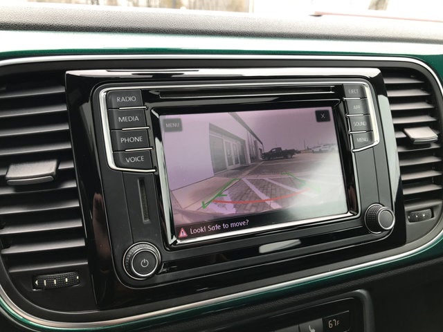 2018 Volkswagen Beetle SE