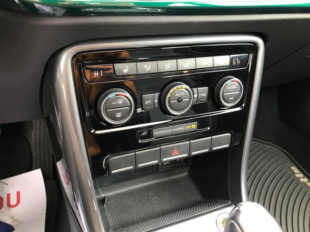 2018 Volkswagen Beetle SE