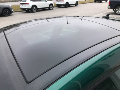 2018 Volkswagen Beetle SE