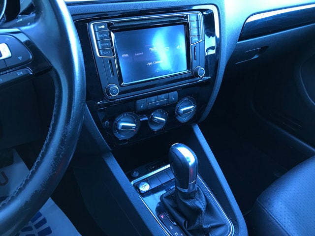 2016 Volkswagen Jetta 1.8T SEL