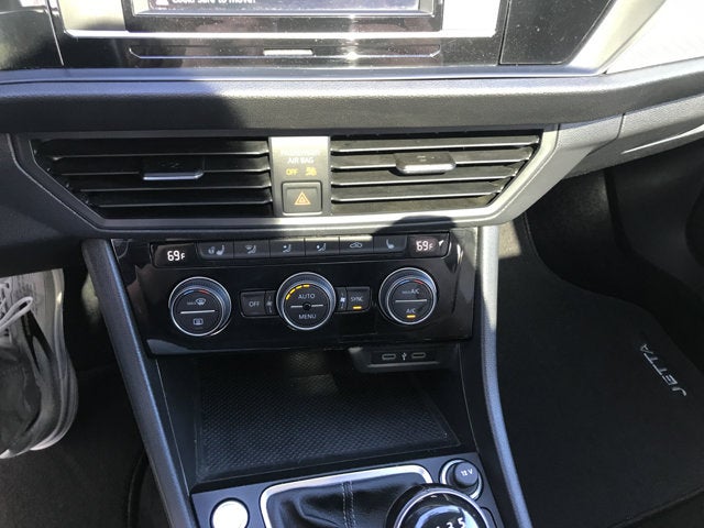 2020 Volkswagen Jetta R-Line
