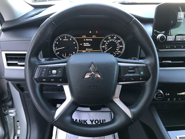 2022 Mitsubishi Outlander SE