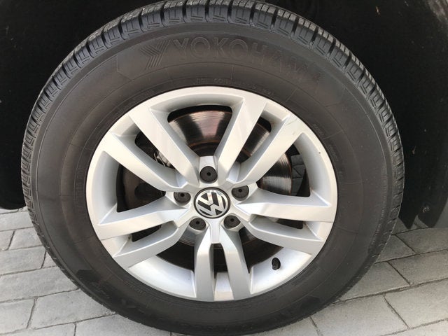 2012 Volkswagen Tiguan S w/Sunroof