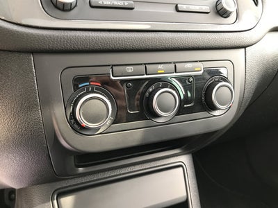 2012 Volkswagen Tiguan S w/Sunroof