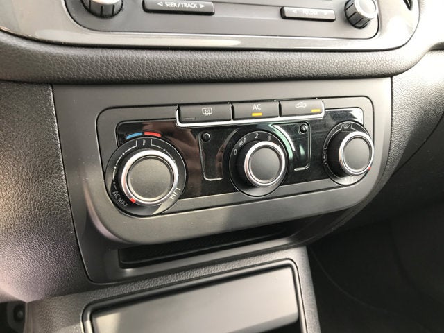 2012 Volkswagen Tiguan S w/Sunroof