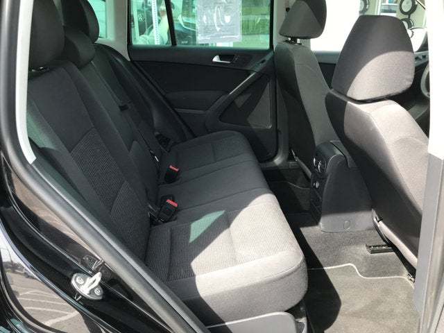 2012 Volkswagen Tiguan S w/Sunroof