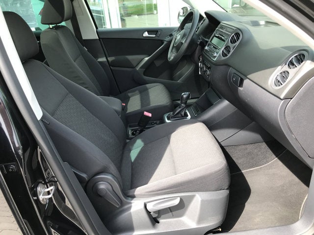 2012 Volkswagen Tiguan S w/Sunroof