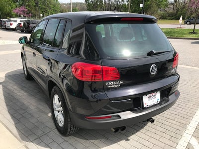 2012 Volkswagen Tiguan S w/Sunroof