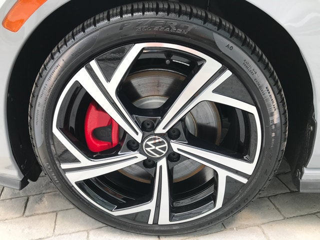 2025 Volkswagen Golf GTI SE
