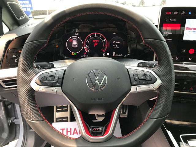 2025 Volkswagen Golf GTI SE