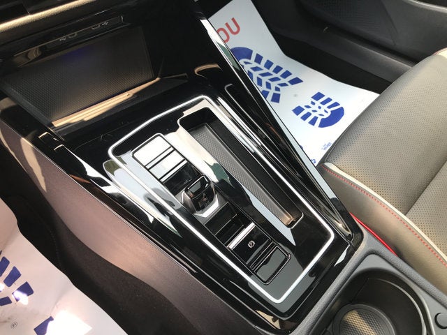2025 Volkswagen Golf GTI SE