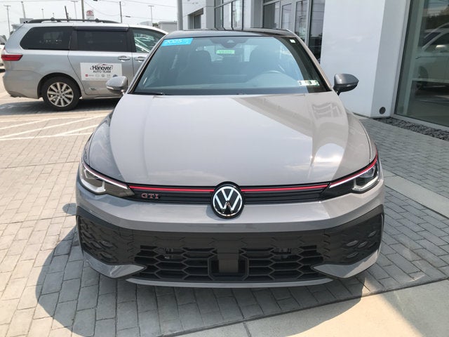 2025 Volkswagen Golf GTI SE