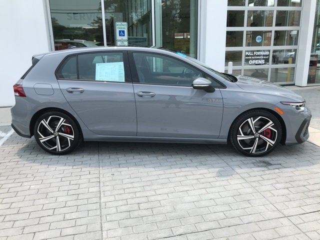 2025 Volkswagen Golf GTI SE
