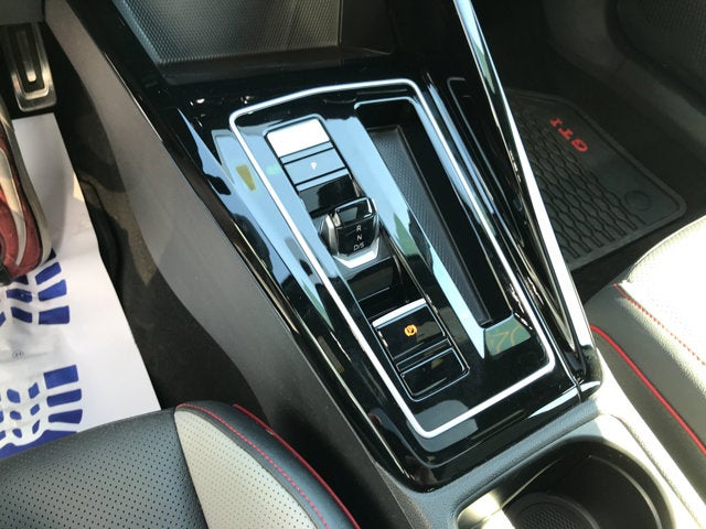2024 Volkswagen Golf GTI SE