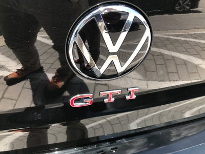 2024 Volkswagen Golf GTI Autobahn
