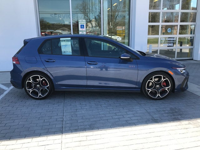 2025 Volkswagen Golf GTI Autobahn