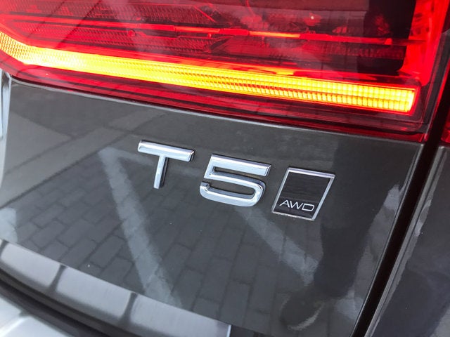 2021 Volvo XC60 Inscription