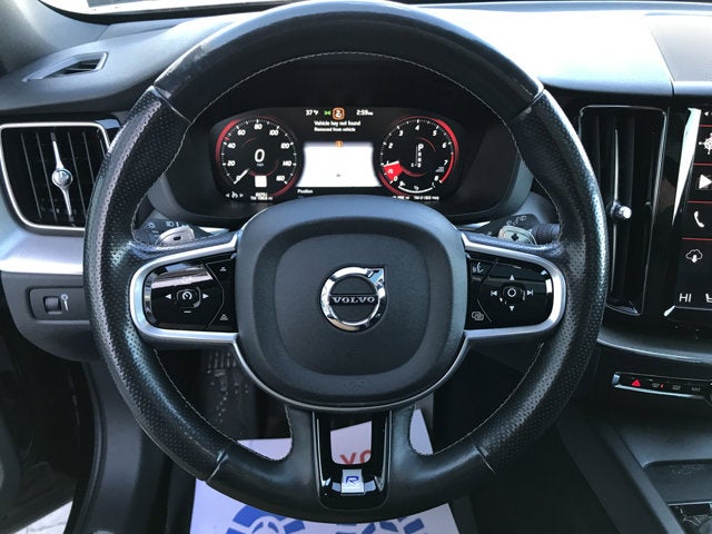 2018 Volvo XC60 R-Design
