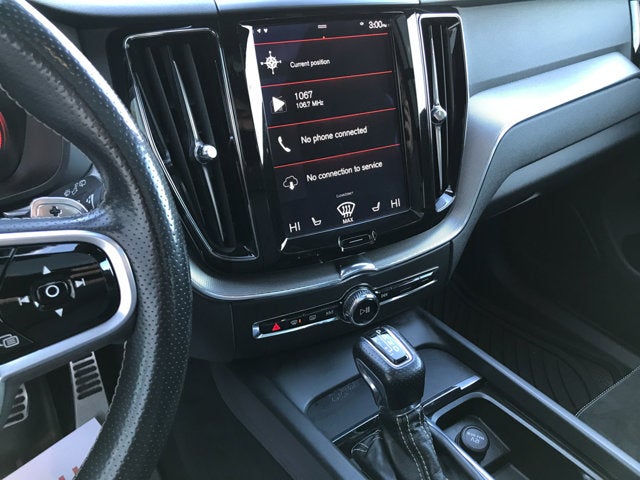 2018 Volvo XC60 R-Design