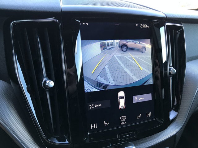 2018 Volvo XC60 R-Design