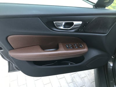 2021 Volvo V60 Cross Country Base