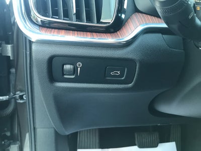 2021 Volvo V60 Cross Country Base