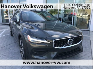 2021 Volvo V60 Cross Country Base