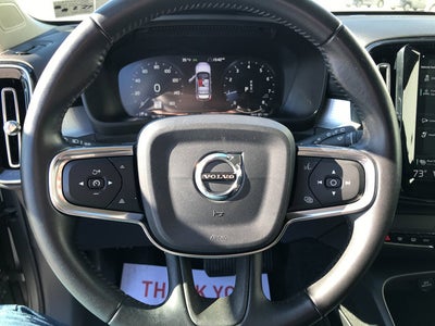 2019 Volvo XC40 Momentum